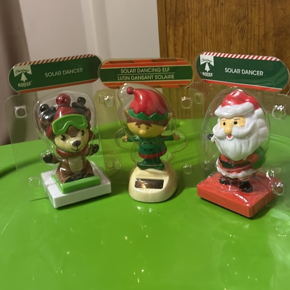 NIB Three 2007 Solar Powered Dancing Christmas Figures,, Santa, Elf and Reindeer - Picture 2 of 6